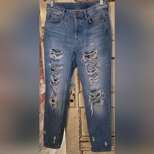 Womens & Denim distressed low waist boyfriend style jeans sz. 6 GUC!